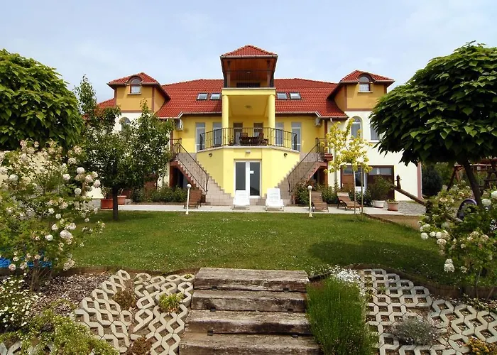 Citadella Wellness Panzio Bed & Breakfast *